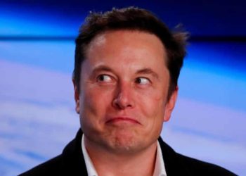 Bezos Knocks Musk Off Top of Billionaires List as Tesla and Bitcoin Craters