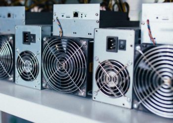 Bitcoin Miners Buy Oversupplied Energy, Turn To Renewables
