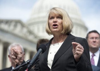 Pro-Bitcoin Senator to Educate Lawmakers on Crypto with New Inititative