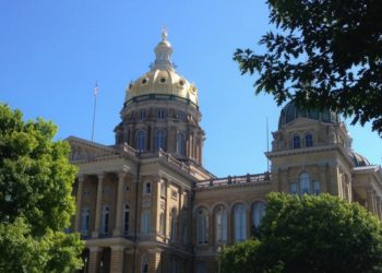 Iowa Introduces Bill to Level Playing Field for Blockchain and Smart Contracts