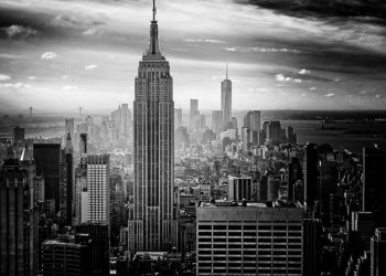 Another billionaire moves into crypto, but New York regulators sound alarm