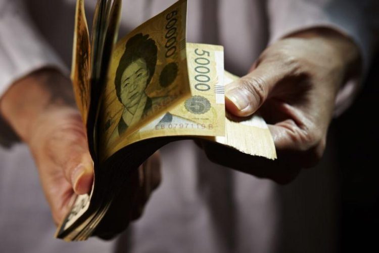 Banks Should ‘Say Thank You, Crypto’ after Bumper Boost in Customers