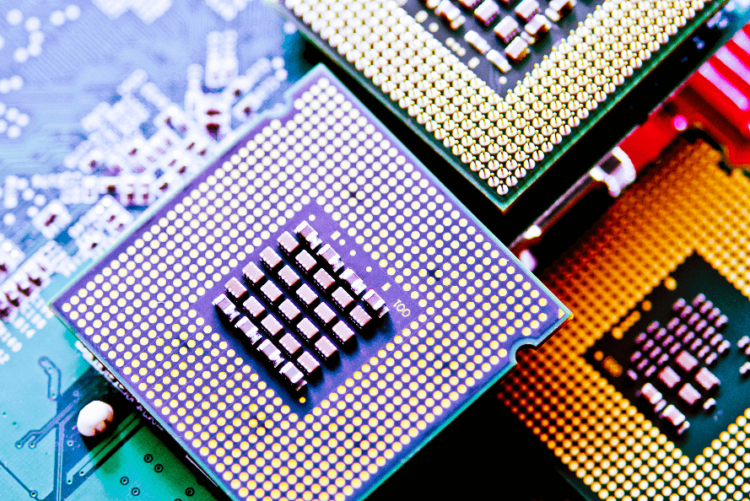 Russian Crypto Miners Brace for Computer Chip Crisis Fallout