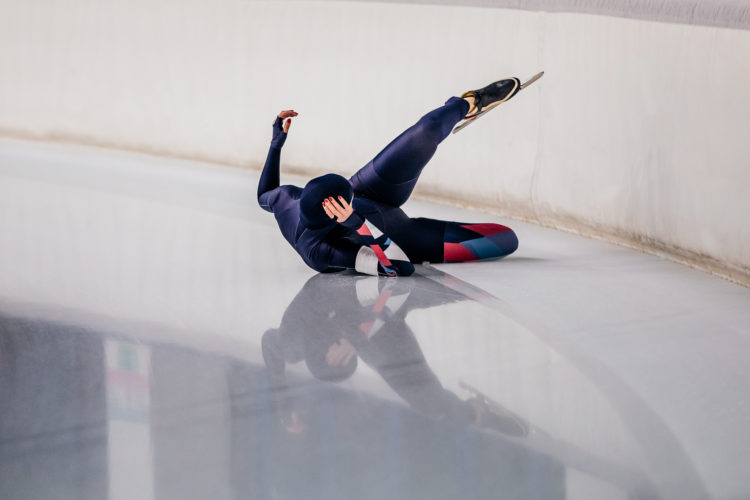 Avalanche Drops After Rally, Today’s Weakest Performer in Top 100