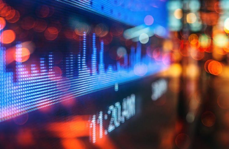 Crypto Market Sentiment Fails to Stay in Positive Zone; USDC Wins Week