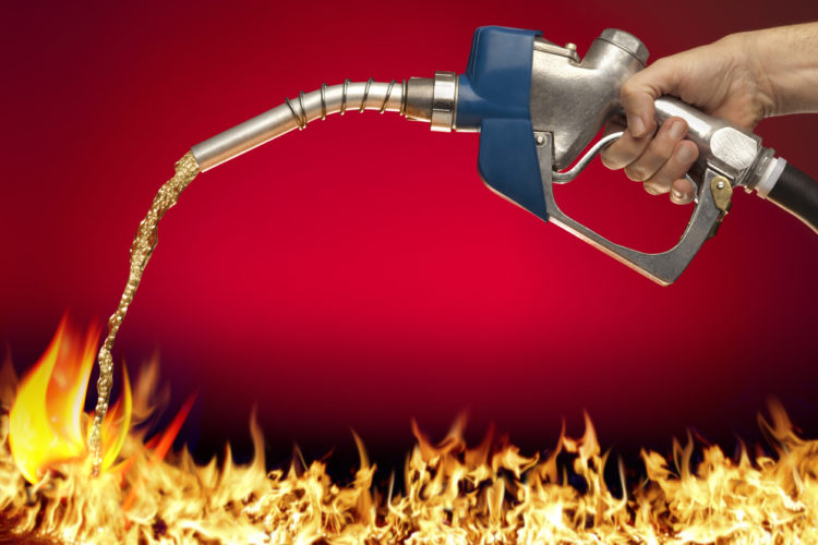 Bitcoin Price Pumps And Dumps In 5% Shakeout