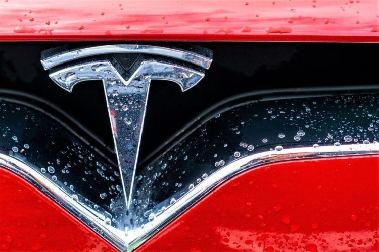 RBC Proposes Options Bet on Bitcoin-Linked Tesla and MicroStrategy