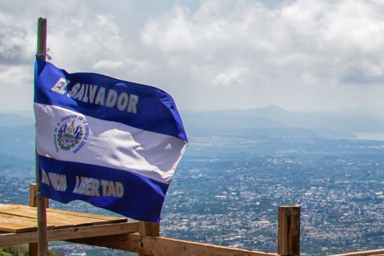 El Salvador Buys Bitcoin Dip Again, WisdomTree Launches 3 Crypto ETPs + More News