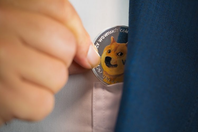 Binance Resumes DOGE Withdrawals, Says ‘No Shade Intended’