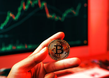 Bitcoin dumps $2,000 within minutes as new COVID strain detected