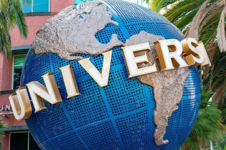 Universal & Facebook Moves, Weddings in Virtual Worlds