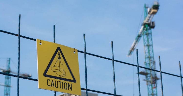 Bitcoin Stalls Below $40K; Analysts Point to Risk in DeFi