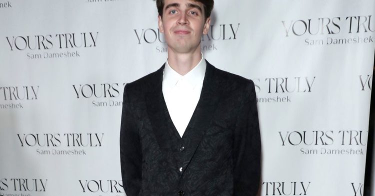 Crypto Influencer Cooper Turley Removed From FWB Over 2013 Bigoted Tweets