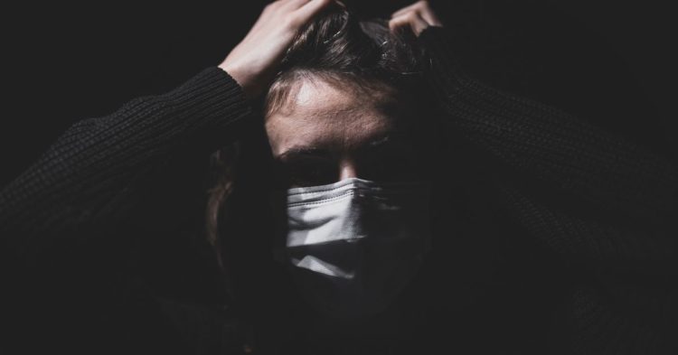 DeFi Users Fret ‘Contagion’ Risk Amid Possible Stablecoin Depegging