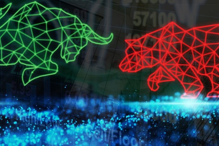 Bitcoin, Ethereum & Crypto Co See Mixed Performance as Analysts Disagree on Short-Term Price Moves
