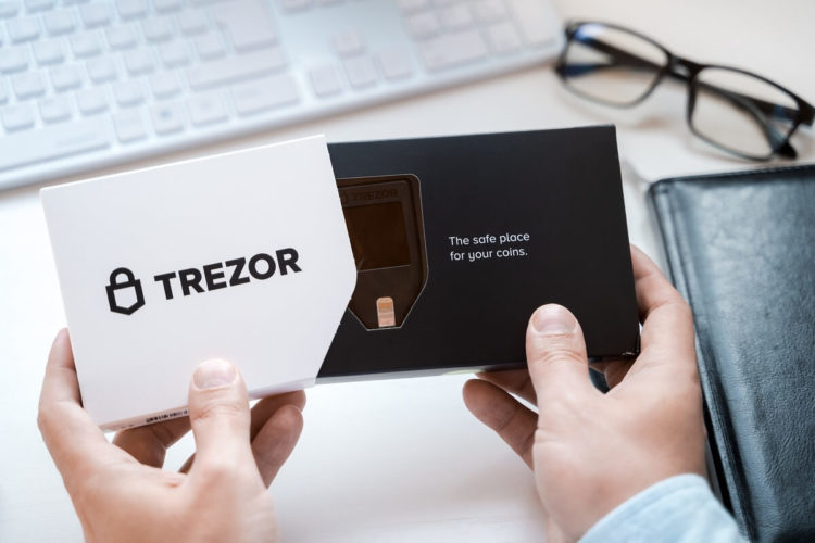 Trezor Ditches a Controversial KYC Feature, Plans Features to ‘Cut Off Regulatory Overreach’