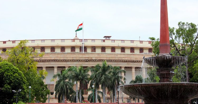 India Crypto Investors Await Taxation Clarity; Bitcoin Rises on a Day of Big Price Swings