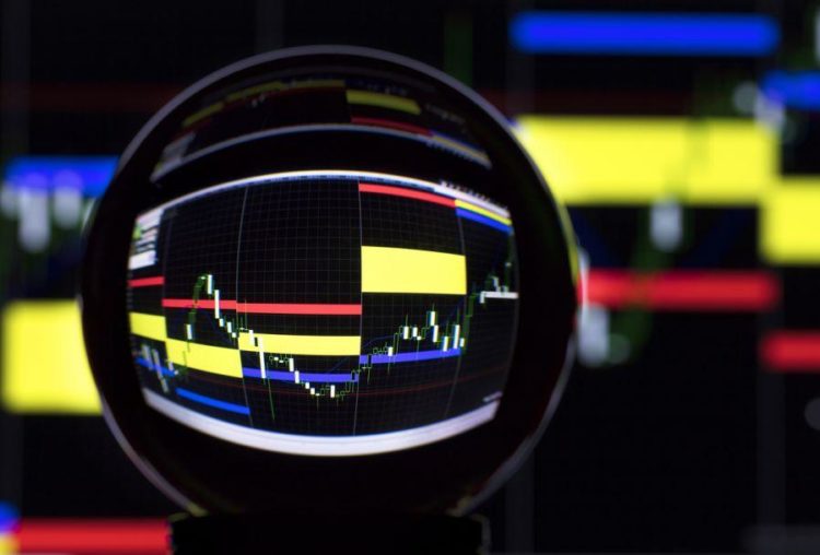 5 Ways Inexperienced Crypto Investors Can Weather Highly Volatile Markets