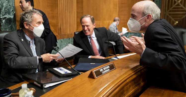 US Appeals Court Orders SEC to Bring Enforcement Actions to Jury Trials