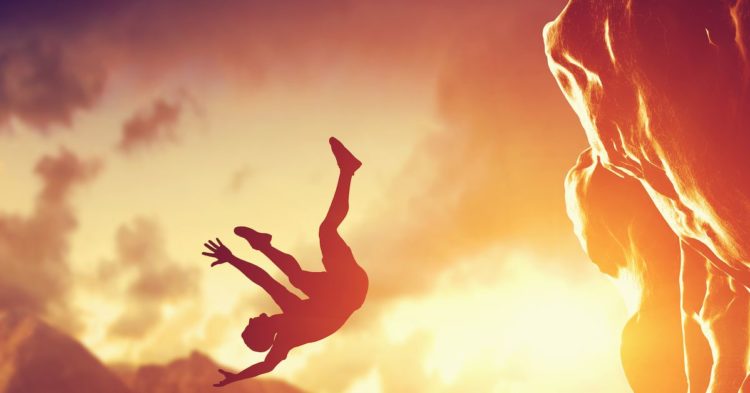 Bitcoin at 16-Month Low as UST Collapse Shows Risks of ‘Algo’ Stablecoins