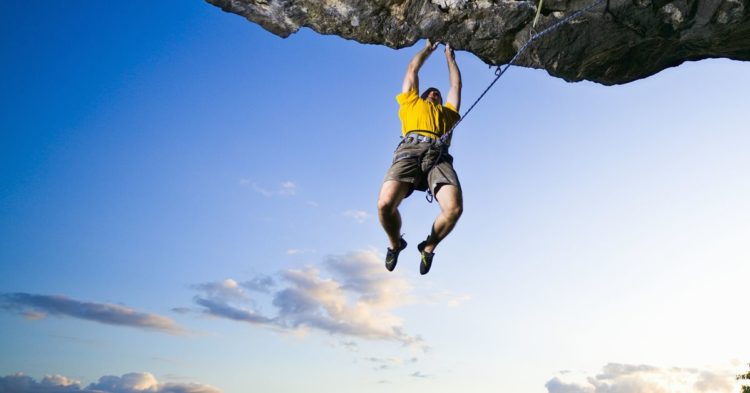 First Mover Americas: Bitcoin Holds $30K After Turbulent Week, Altcoins Trade Up