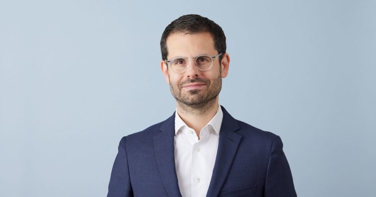 DeFi Ledgers Can Help Regulators Oversee Sector, BIS Official Says