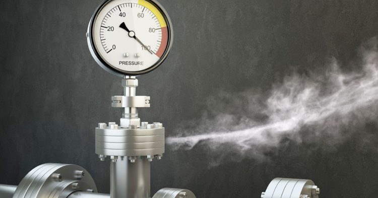 Bitcoin Slumps Below $20K as Long-Term Holders Face Massive Selling Pressure