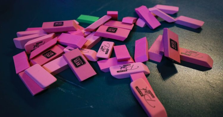 Market Wrap: Bitcoin Erases Weekly Losses, but Skepticism Remains