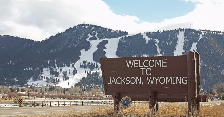 Markets Should Prepare for Persistent Inflation and Continued Rate Hikes