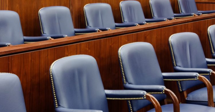 Controversial Crypto Lawyer Kyle Roche Pulls Out of Nexo, Binance.US, Solana and Dfinity Lawsuits