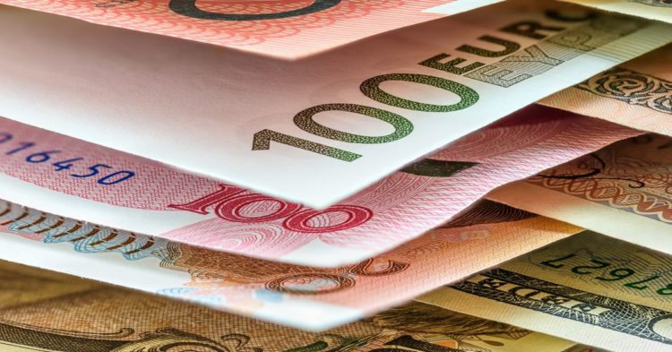 Una plataforma global de CBDCs podría reducir costos de pagos transfronterizos, según el FMI