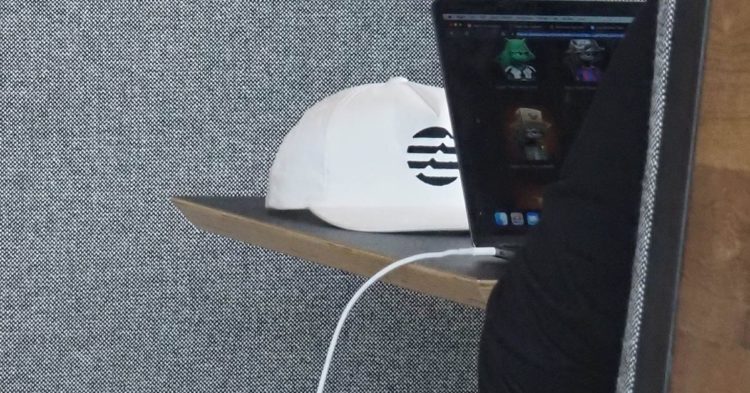 Aptos Token Plunges in Trading Debut