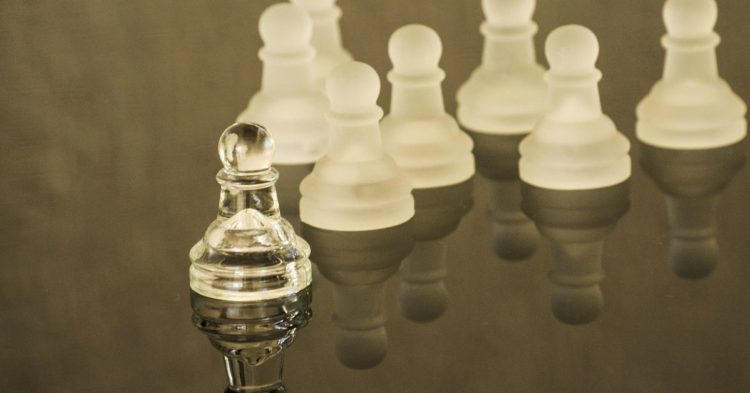 Bitcoin to Outperform Ether in Coming Months, Chart Analyst Says