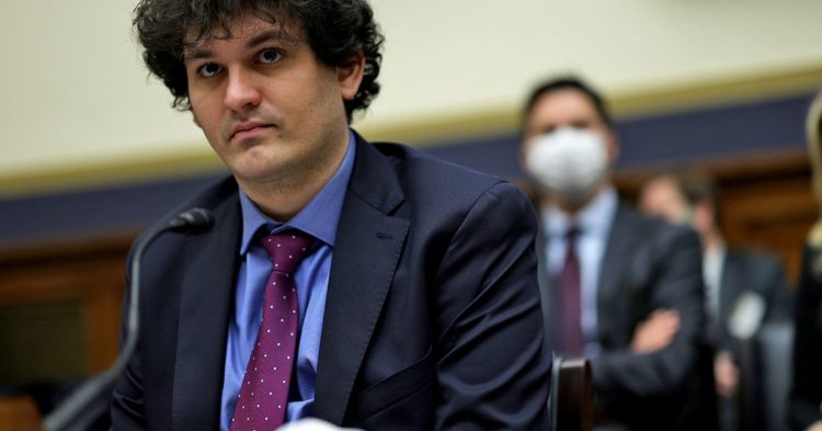 FTX Asks Politicians Who Received Bankman-Fried Donations to Return Money