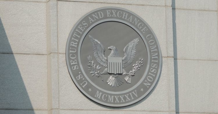 Filecoin Price Drops After SEC Asks Grayscale to Withdraw Application to Make Trust Reporting