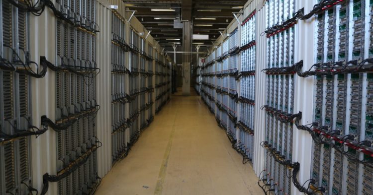 Crypto Miner Hive Blockchain (HIVE) Targets 6 EH/s of Hashrate Funded by Up to $100M Share Sale