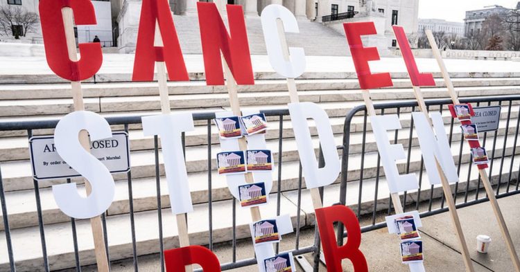 Coinbase Lawyers Argue Biden Student Loans Ruling Aids Defense Against SEC