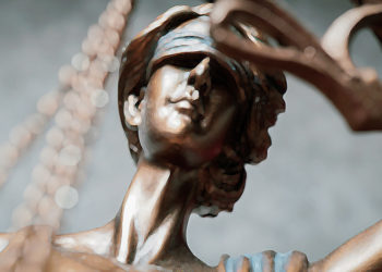 Law expert says the amicus brief filed by 6 law scholars ‘absolutely shreds’ the SEC’s theory