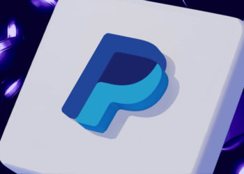 Rep. Maxine Waters criticizes PayPal’s stablecoin, demands regulation on par with financial institutions