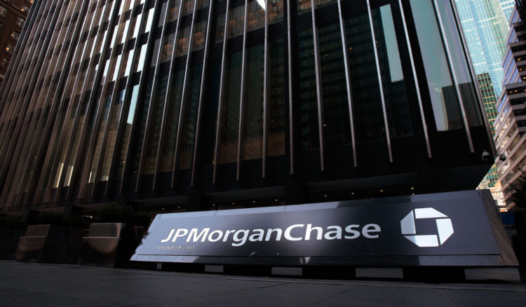 JPMorgan’s Chase Bank Bans Crypto Transactions In UK Citing Surge In Scams