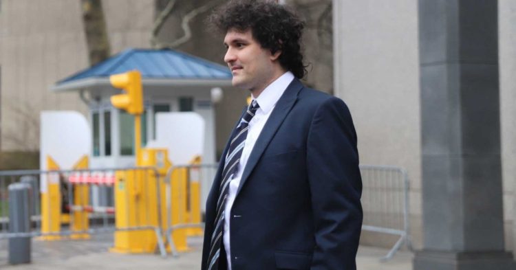 Sam Bankman-Fried ‘Lied,’ DOJ Tells Jury; Defense Tries to Pin FTX Collapse on Caroline Ellison