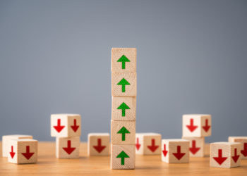 LINK Price Breaks Above $15 With 33% Rally