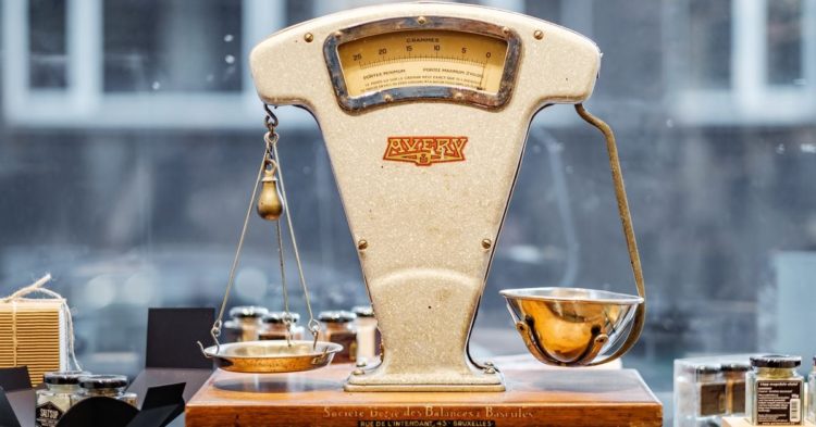 USDC Stablecoin Momentarily Loses $1-Peg on Binance, Slides to $0.74 Before Rebounding