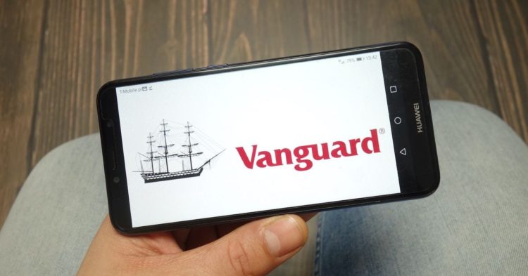 Vanguard Blocks Clients From Buying Bitcoin ETFs IBIT and GBTC