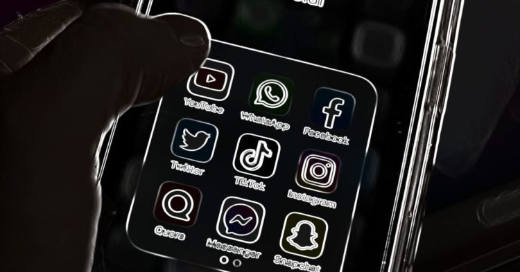 Influencer-Investors Get Perks to Pitch Tokens: Inside Crypto's 'KOL' Economy