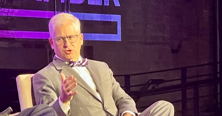 U.S. House’s McHenry Says Senate May Be Swayed if Many Democrats Back Crypto Bill