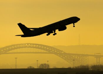 Solana (SOL) Bounces 30% Amid Market Recovery