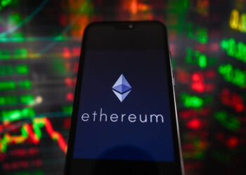 Ethereum Caught Between Weak Bounce And High-Timeframe Risk – What’s Next?