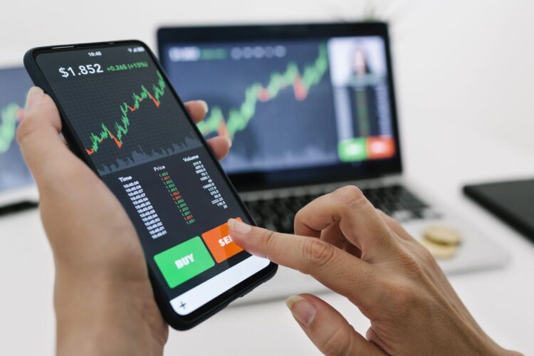 Who Is Really Selling Bitcoin? Analyst Uncovers The On-chain Dynamics 